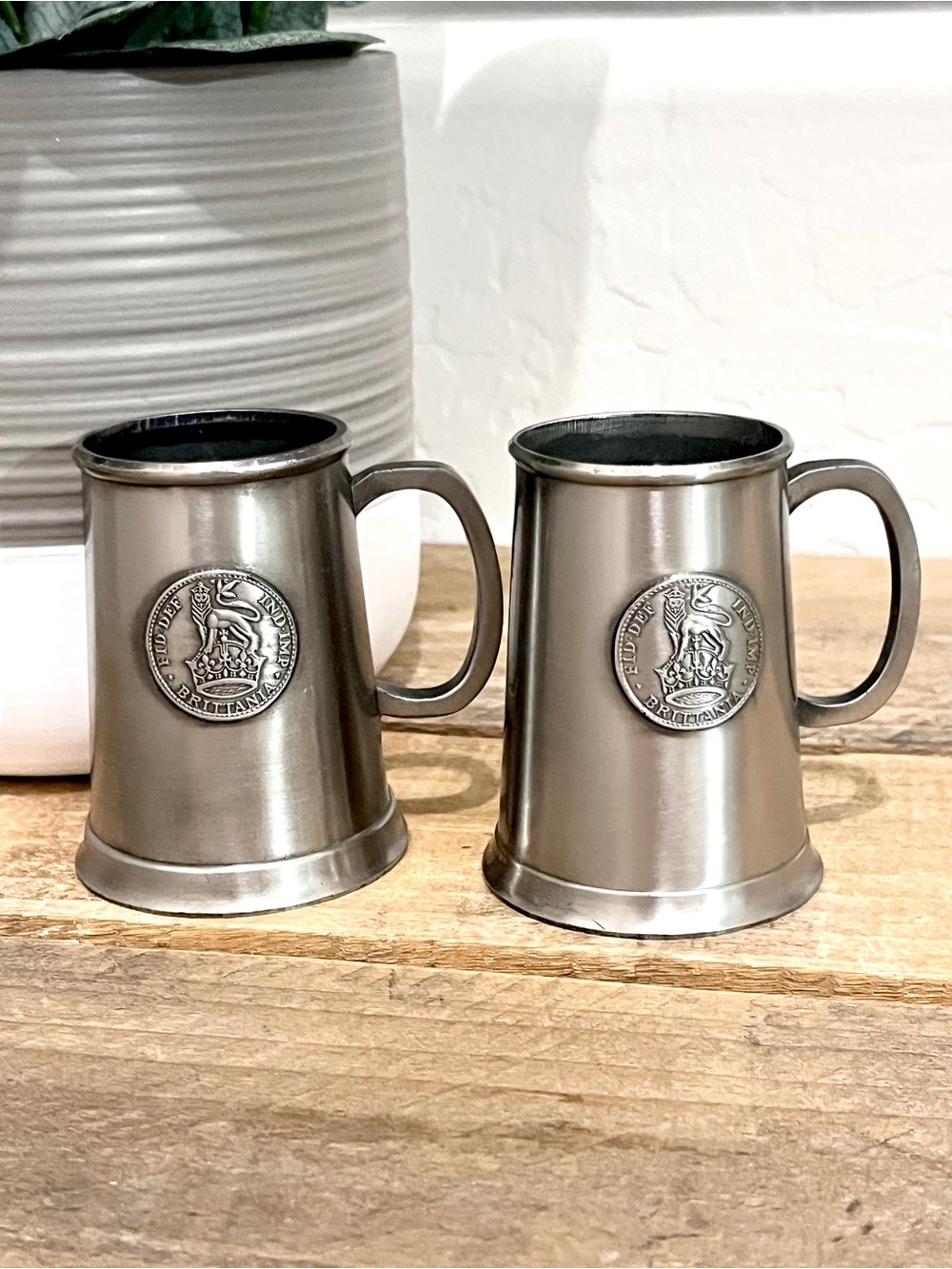 Vintage Bentley Gifts Pewter Mini Mugs Set Britannia Coin N Bellmore NY